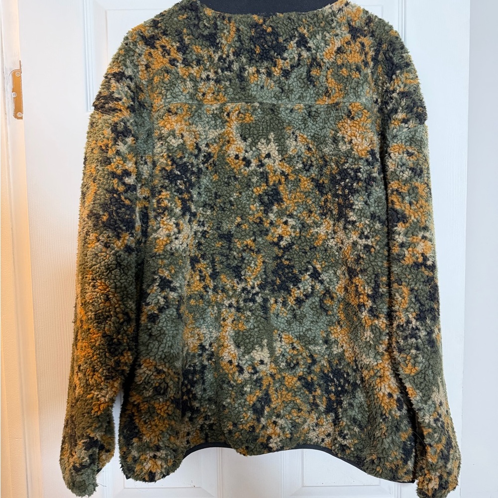 Levi's Men's Green and Gold Crewneck Sweater